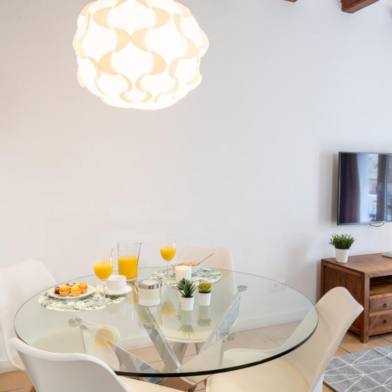 Feelathome Center Apartments - One-Bedroom Apartment - Poeta Cabanyes Street - 14