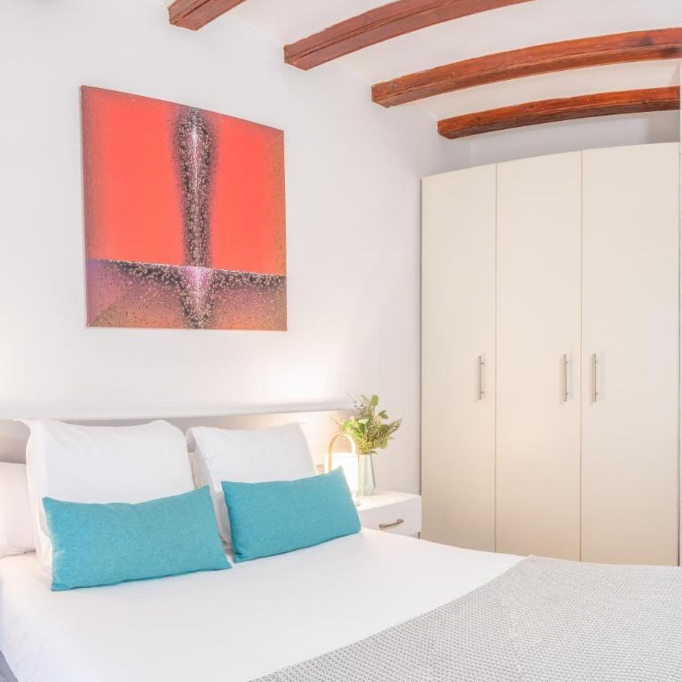 Feelathome Center Apartments - One-Bedroom Apartment - Poeta Cabanyes Street - 8