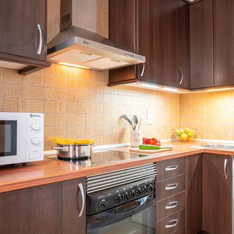 Feelathome Center Apartments - One-Bedroom Apartment - Poeta Cabanyes Street - 5