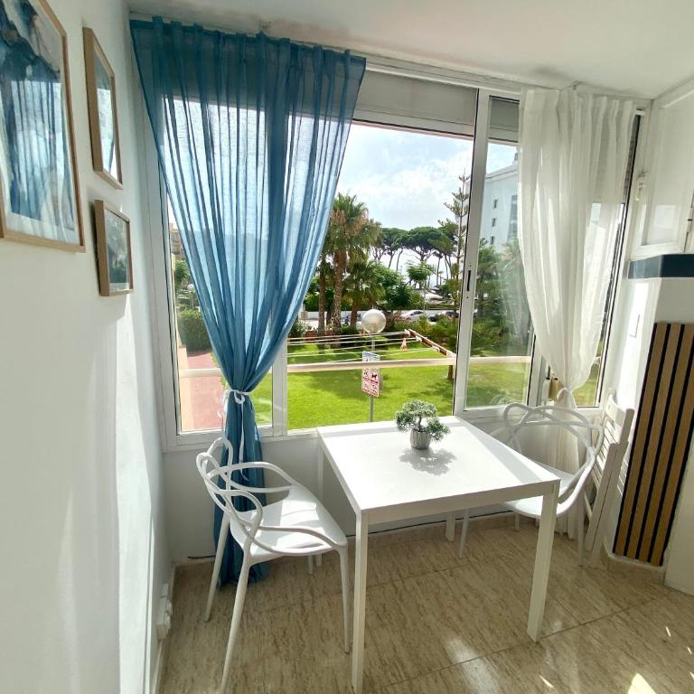 New! Seaview-Vistas al Mar con Piscina en La Pineda - One-Bedroom Apartment - 6