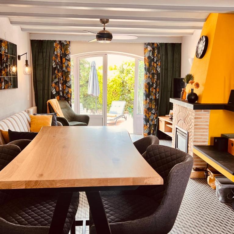 Foncha by Sun & Sea Homes - Two-Bedroom House - 1