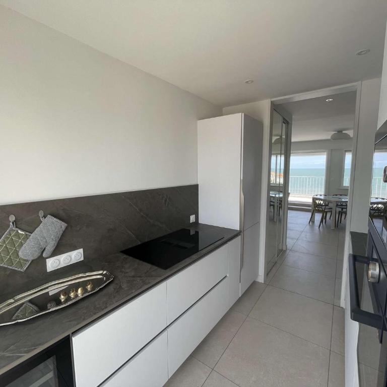 Superbe appart à 10m de la plage, 2 terrasses, 3 chambres, vue océan - FR-1-494-163 - Appartamento - 9