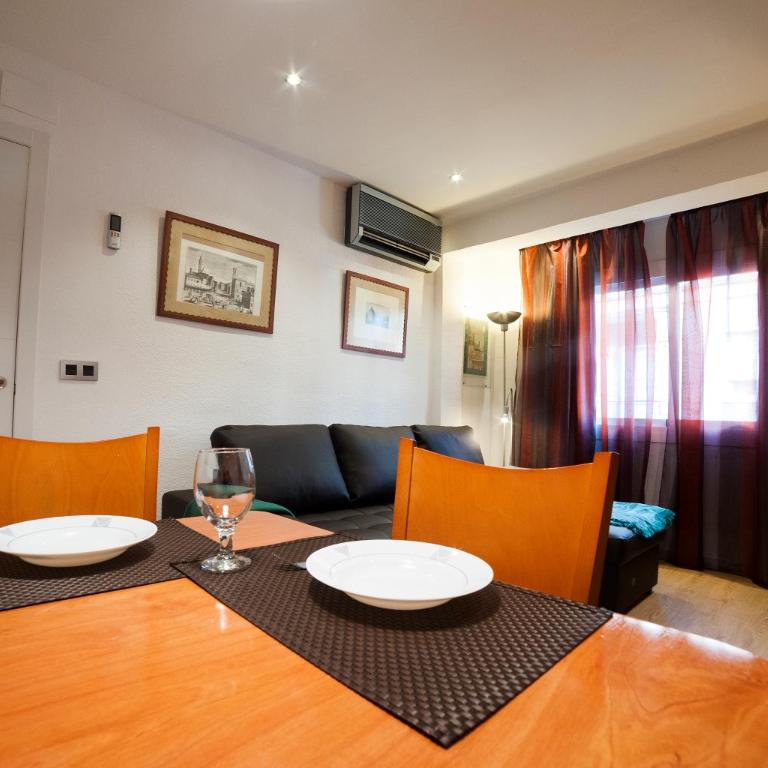 Apartamento Granados - Two-Bedroom Apartment - 6