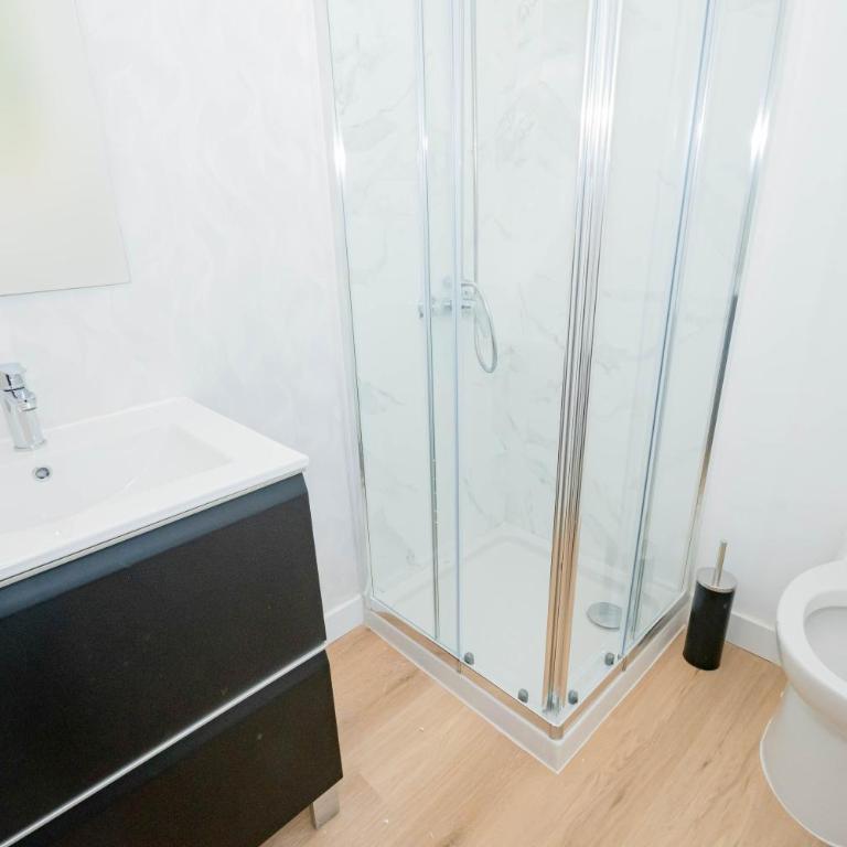 For You Rentals Cozy and charming 3-bedroom apartment TEMPORAL in Madrid ASO180 - Apartamento de 3 dormitorios - 17