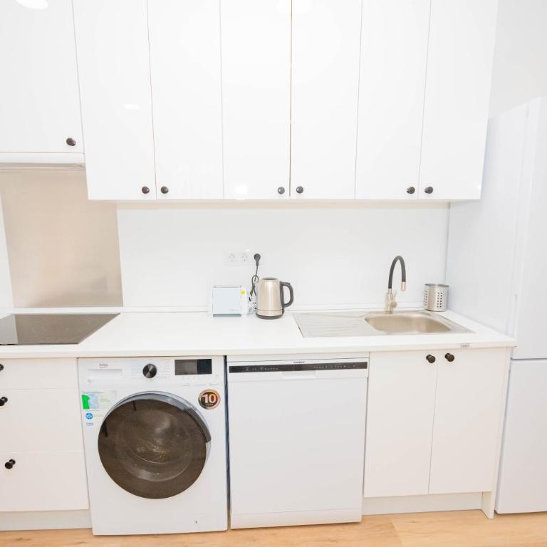 For You Rentals Cozy and charming 3-bedroom apartment TEMPORAL in Madrid ASO180 - Apartamento de 3 dormitorios - 35