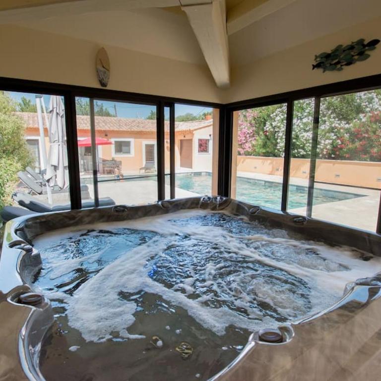 Clos des Griottes, Clim Jacuzzi Parking - One-Bedroom House - 13
