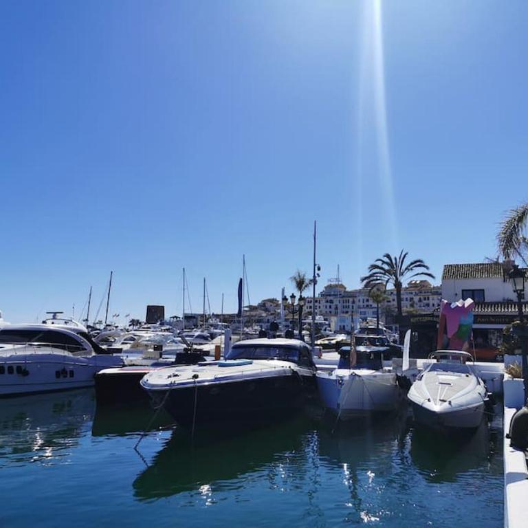 Stunning and luxury Villa in Marbella-Atalaya - 250m to GC Atalaya, 2x 18 holes and very close to the beach of San Pedro de Alcántara and Puerto Banus or Puente Romano - Villa Deluxe - 26