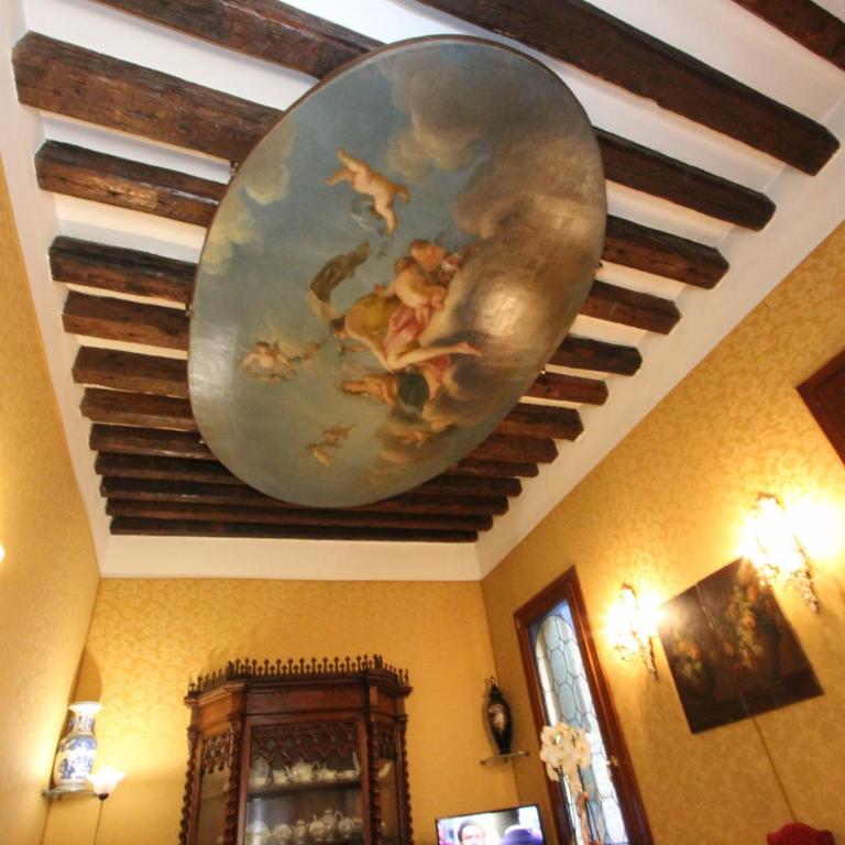 City Apartments Rialto Market - Appartamento Casanova con 2 Camere da Letto - 1