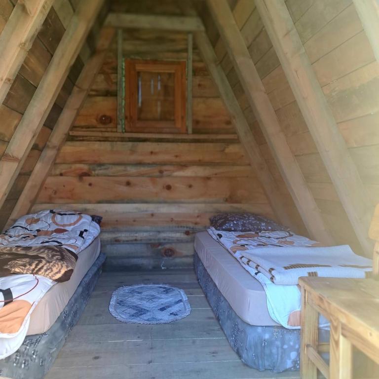 Kapetanovo jezero, Mountain cottage Captain's Lake - Standardna Dvokrevetna Soba sa Bračnim Krevetom - 2