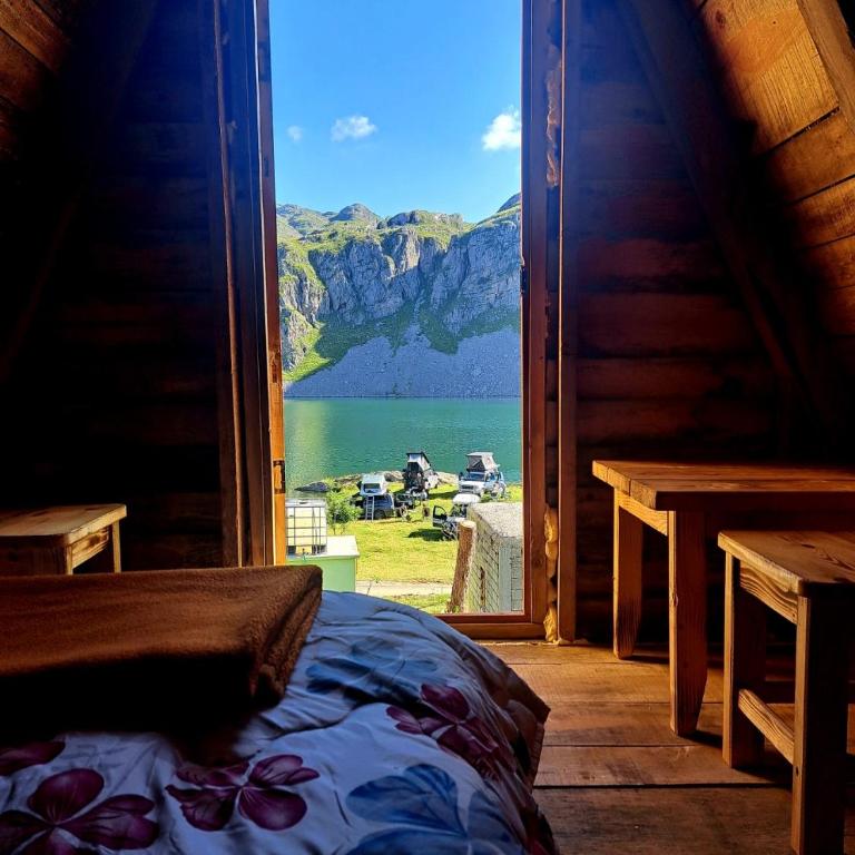 Kapetanovo jezero, Mountain cottage Captain's Lake - Standardna Dvokrevetna Soba sa Bračnim Krevetom - 3