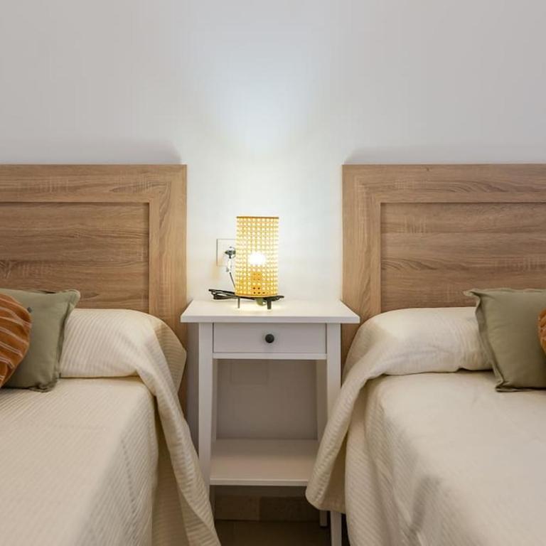 LXR La Perla Renovated 2HAB. Apt - Two-Bedroom Apartment - 10