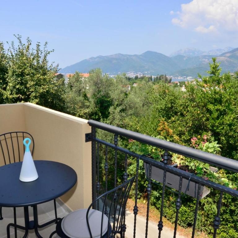 Bradasevic Apart Resort Tivat - Apartment with Sea View - 7
