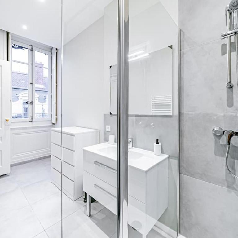 Bellecour Prestige-Coeur de Lyon - Appartement 3 Chambres - 12