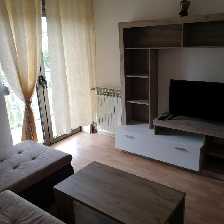 Apartman Aleks - Apartman s 1 Spavaćom Sobom i Balkonom - 6