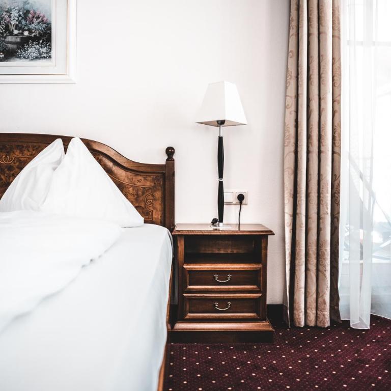 Cella Central Historic Boutique Hotel - Suite mit 1 Schlafzimmer - 3