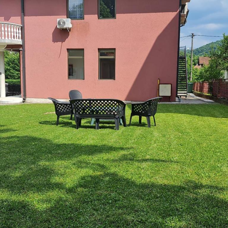 Apartman Aleks - Apartman s 1 Spavaćom Sobom i Balkonom - 18