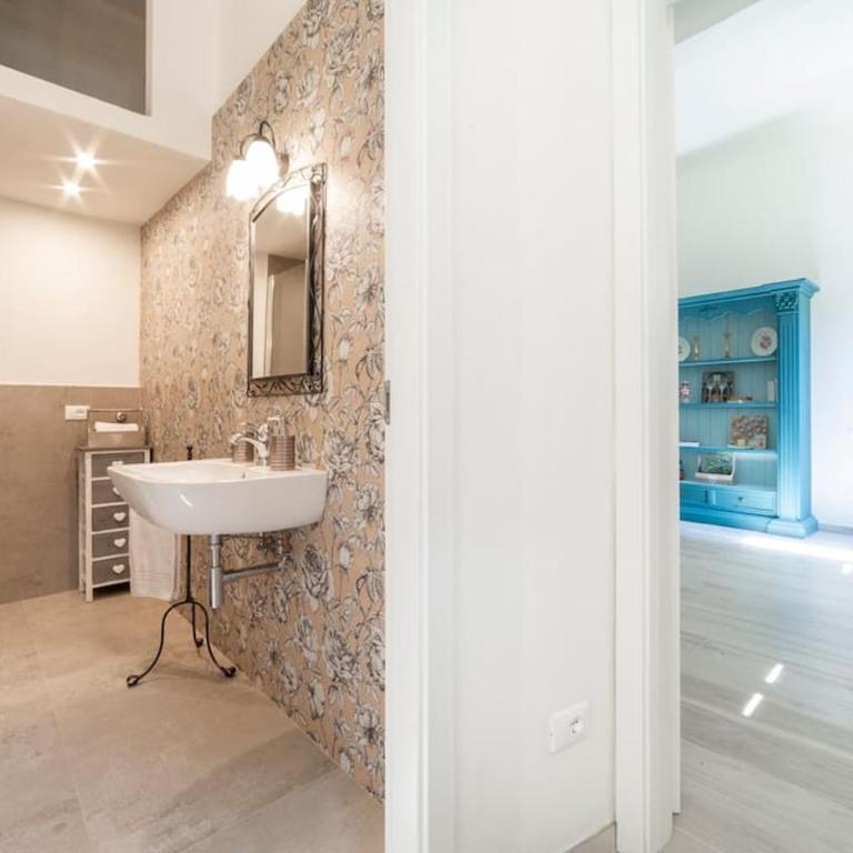 Casa Lorenzo with a quiet tiny patio - Appartamento con 1 Camera da Letto - 21