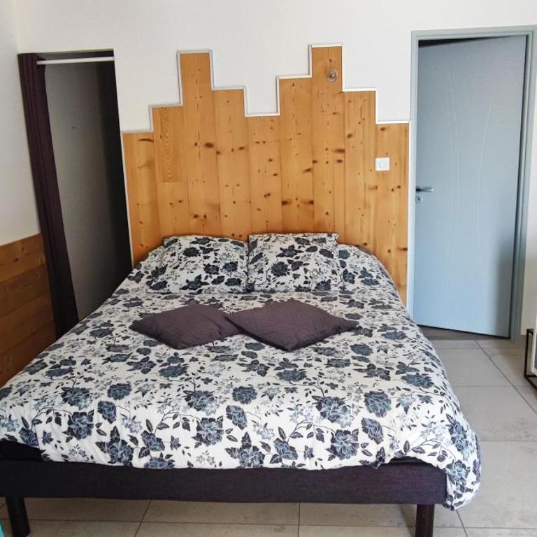 chambre 2 vue lac av piscine - Appartement 1 Chambre - 7