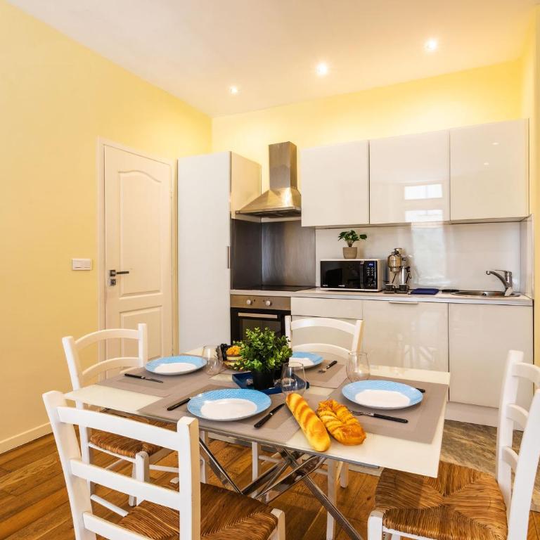 LE ST FRANCOIS AP4368 By Riviera Holiday Homes - Appartement - 5