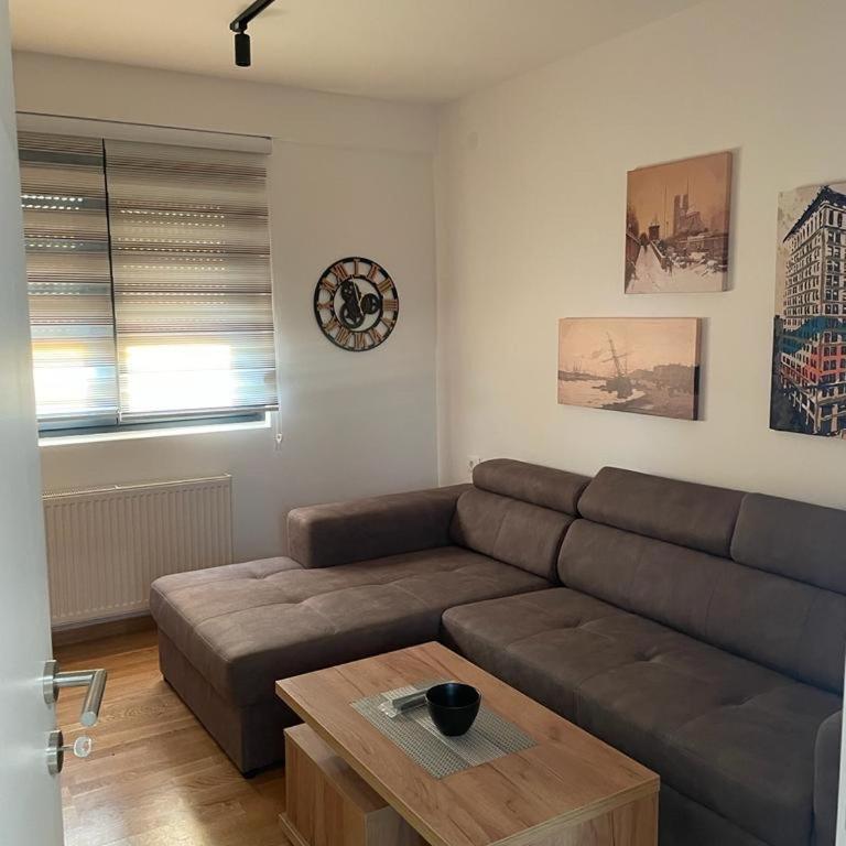 luxury Pool Apartment Jagodina - Apartman sa 1 Spavaćom Sobom - 11