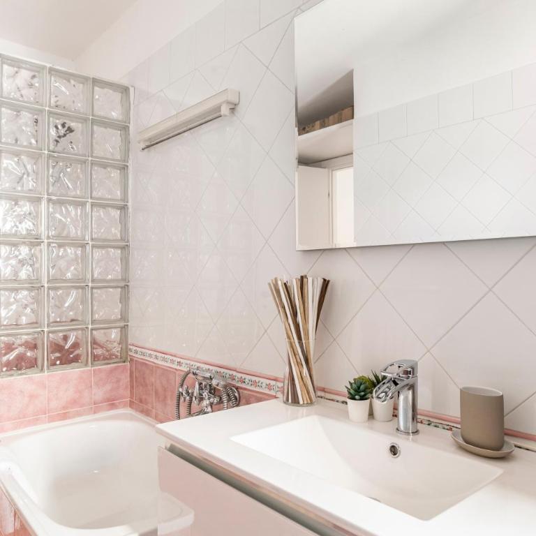 Modern apartment in the heart of the city center - Two-Bedroom Apartment - 20