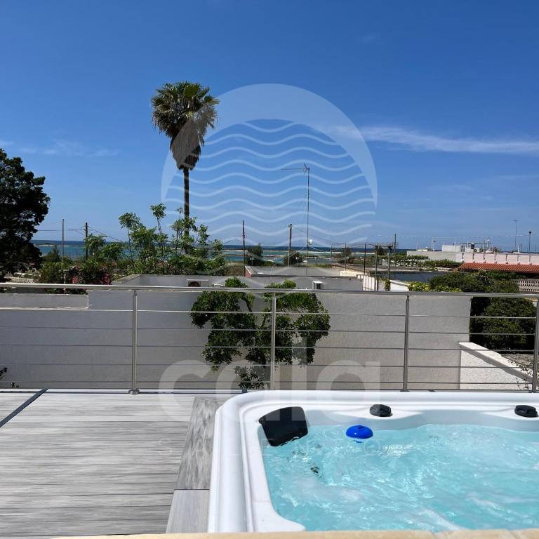 Villa Blumarine e vasca jacuzzi By Cala Salento - Casa con 4 camere da letto - 65