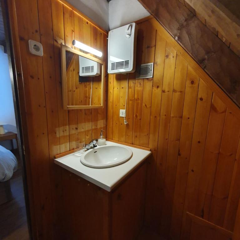 Acogedor apartamento de montaña con jardín y piscina - VU-HUESCA-23-182 - Apartamento de 2 dormitorios con vistas a la montaña - 16