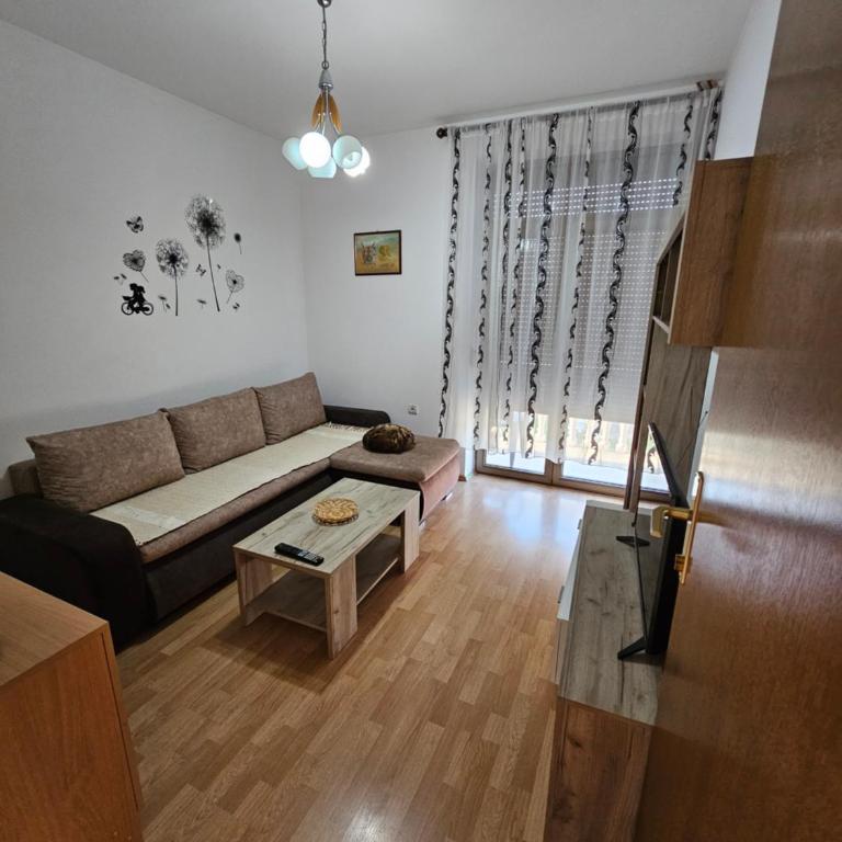 Apartman Aleks - Apartman s 1 Spavaćom Sobom i Balkonom - 5