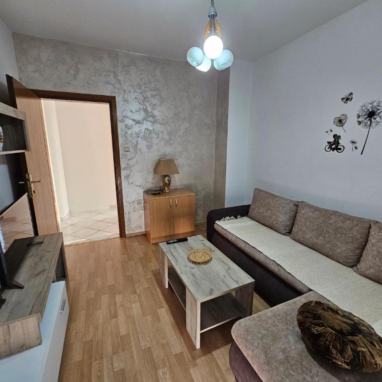 Apartman Aleks - Apartman s 1 Spavaćom Sobom i Balkonom - 2