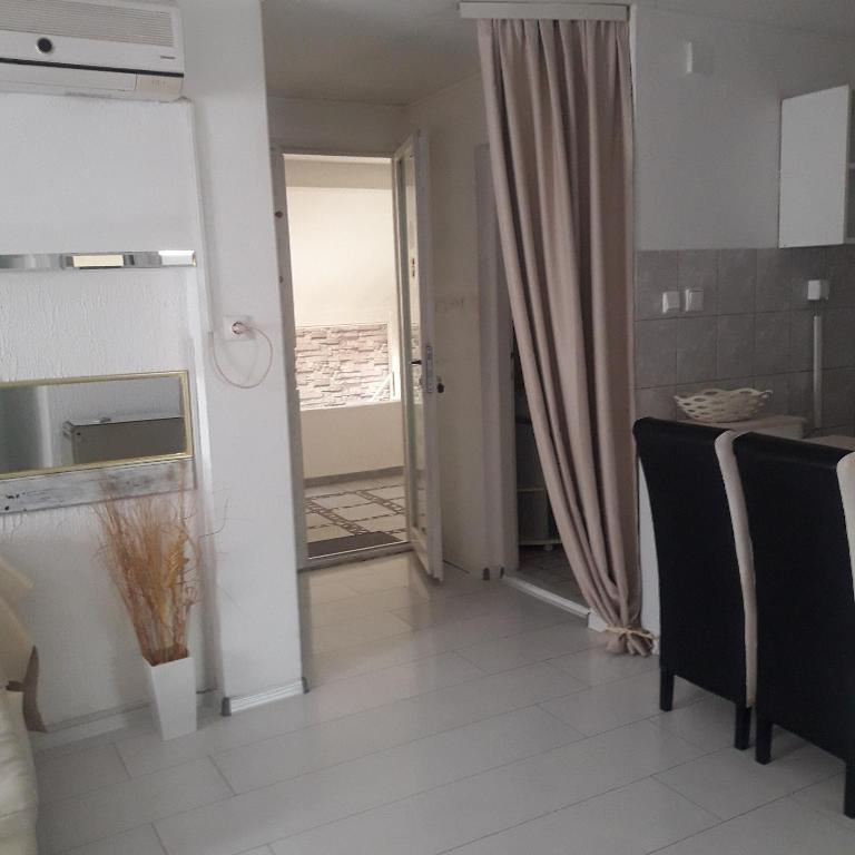 Apartmani Nis - Apartman Tipa "Suite" sa 1 Spavaćom Sobom - 6