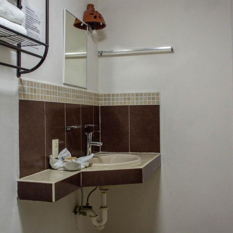 Hotel Real del Carmen - Ideal para familias y parejas - Comfort Triple Room - 6