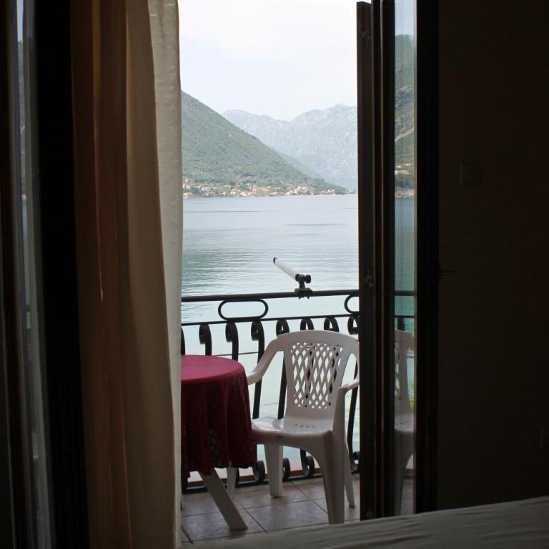 Accommodation Tomcuk - Standard Twin Room with Shared Bathroom - 1