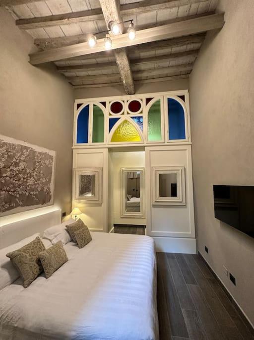 Lambe Suite next to Ponte Vecchio and Uffizi - LoveTheApartments - Appartamento Superior - 12