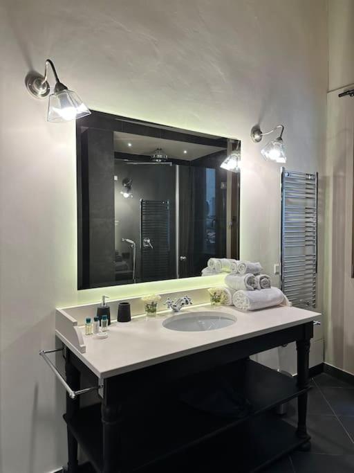 Lambe Suite next to Ponte Vecchio and Uffizi - LoveTheApartments - Appartamento Superior - 24