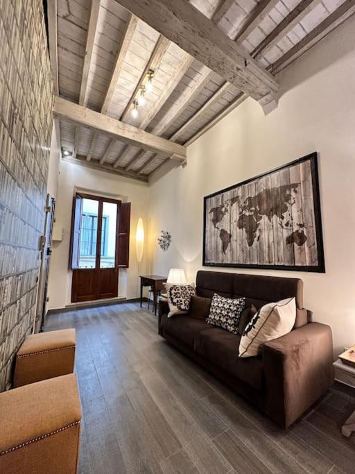 Lambe Suite next to Ponte Vecchio and Uffizi - LoveTheApartments - Appartamento Superior - 36