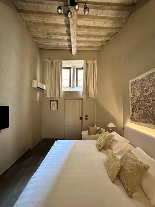 Lambe Suite next to Ponte Vecchio and Uffizi - LoveTheApartments - Appartamento Superior - 38