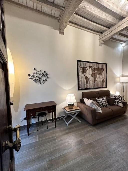 Lambe Suite next to Ponte Vecchio and Uffizi - LoveTheApartments - Appartamento Superior - 39