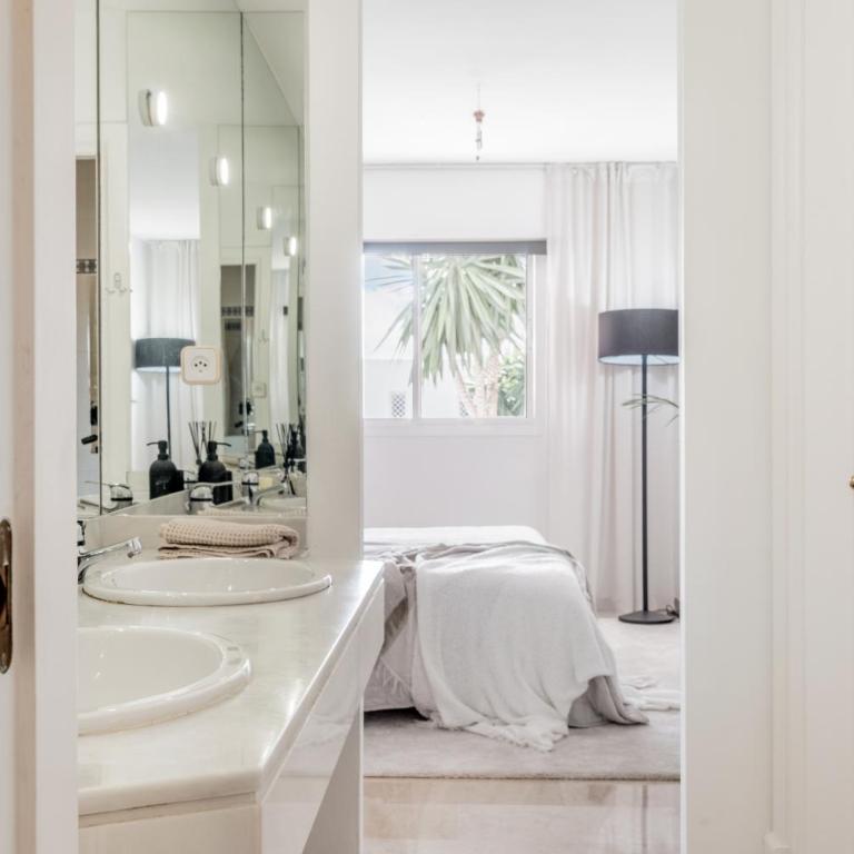 Puerto Banus Spacious Apartment in Jardines de Andalucia - Apartamento con balcón - 23