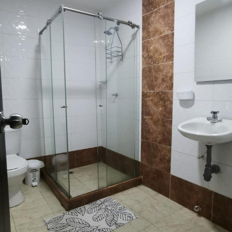 Hermosos Apartamentos con excelente ubicacion - Apartamento con ducha - 8