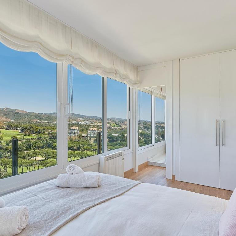 TORRE REAL Luxury near Trocadero Arena Marbella - Two-Bedroom Apartment - 16
