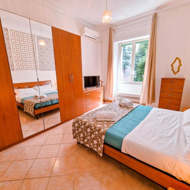 Vatican Shelter - Two-Bedroom Apartment - 5