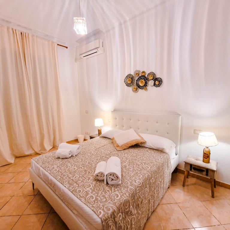 Vatican Shelter - Two-Bedroom Apartment - 1