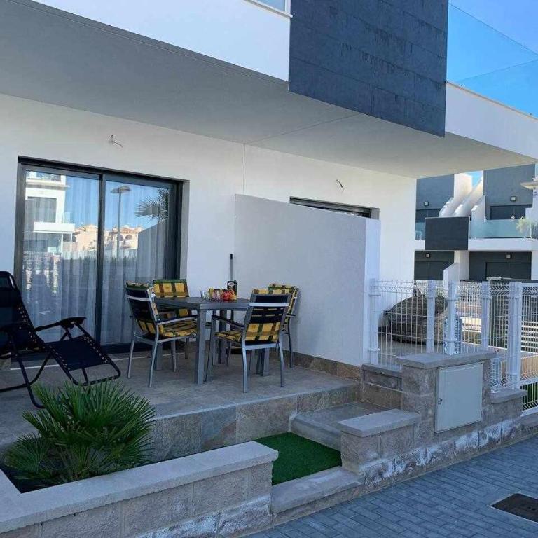 Hermoso estudio en Pilar de la Horadada! - Apartamento con vistas a la piscina - 2