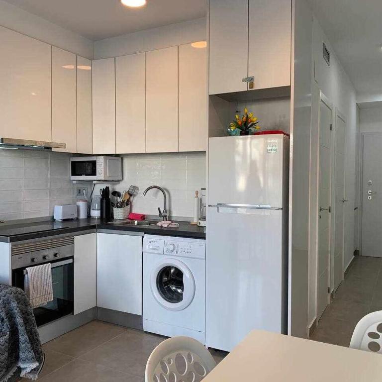 Hermoso estudio en Pilar de la Horadada! - Apartamento con vistas a la piscina - 10