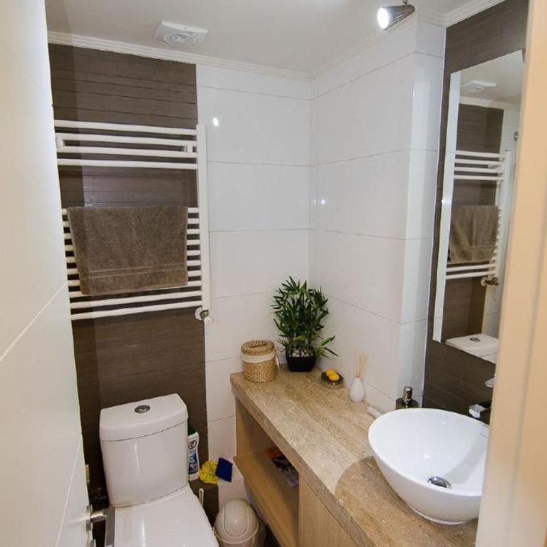 DEPARTAMENTOS TERMAS DE CHILLAN - Chalet de 3 dormitorios - 2