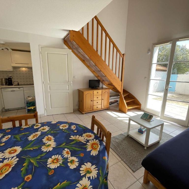 Maison de Vacances 8 Pers à 300m Plage avec Terrasse et Parking, Saint-Jean-de-Monts - FR-1-224C-272 - Casa - 2