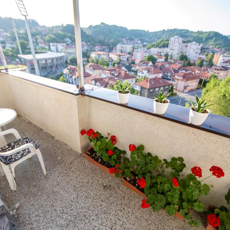 Spacious apartment (60sqm) with a balcony - Apartman sa 1 Spavaćom Sobom - 6