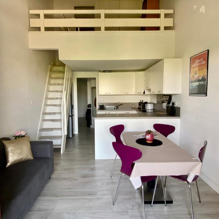 Appart Duplex Climatisé & Terrasse - centre village et mer à pieds - Appartamento con 2 Camere da Letto - 18