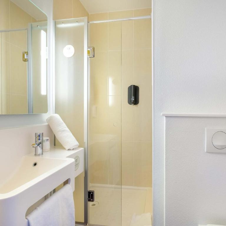 B&B HOTEL Cannes La Bocca Plage - Chambre Double - 2