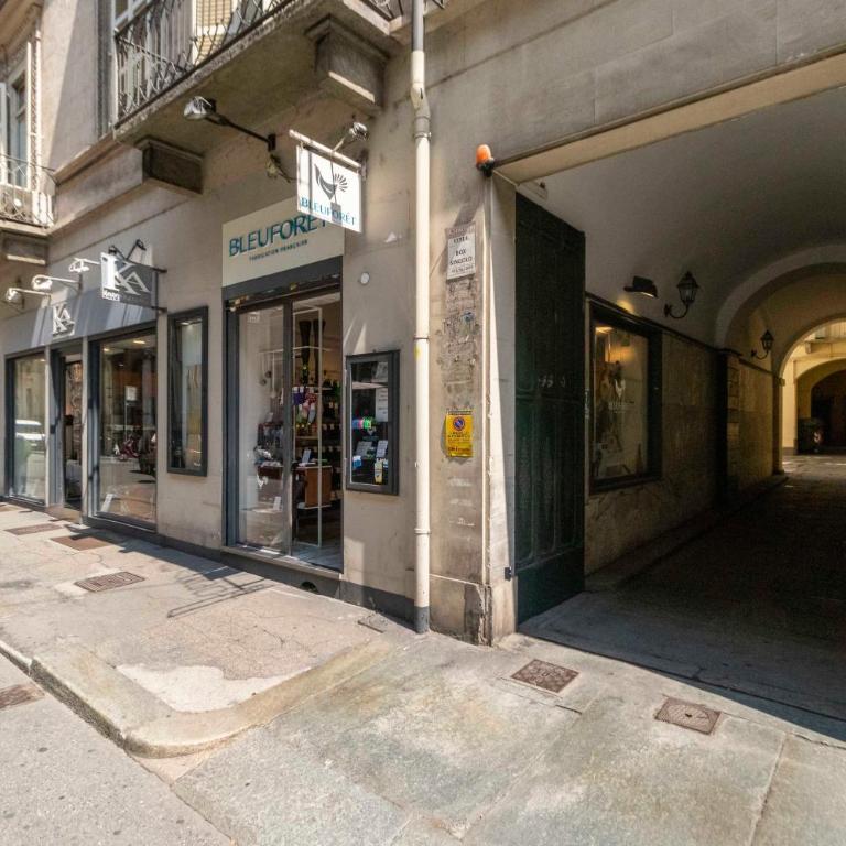 GuestHost - Piazza San Carlo Comfy Studio x4 - Monolocale - 17
